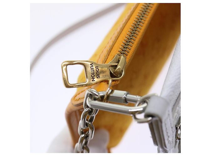 LOUIS VUITTON Borsa a Spalla Piatta Monogramma Bianca da Uomo Bron M44640 Auth 48487SAM Bronzo - vista 24