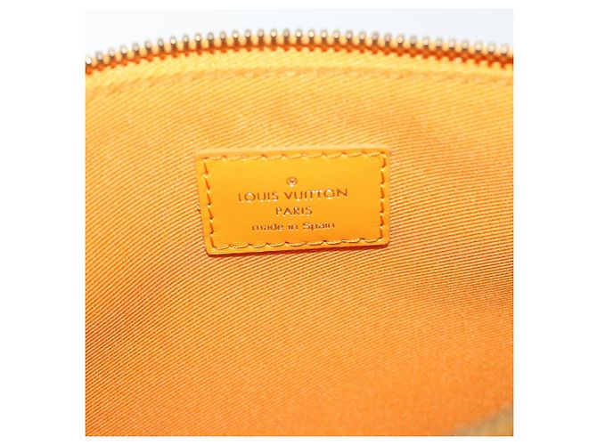 LOUIS VUITTON Borsa a Spalla Piatta Monogramma Bianca da Uomo Bron M44640 Auth 48487SAM Bronzo - vista 25