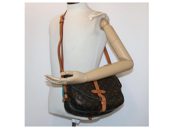 LOUIS VUITTON Borsa a Spalla Monogram Perfo Saumur 30 M93998 LV Auth 49620SAV Monogramma - vista 30
