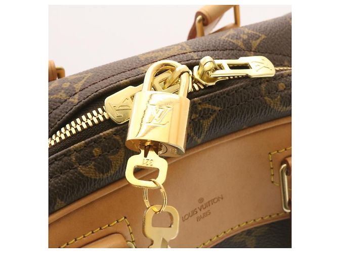 LOUIS VUITTON Bolso de Mano Monogram Excursion M41450 LV Auth 25970V Monograma - vista 17