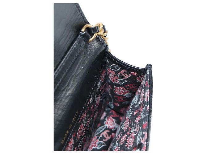CHANEL Mini Borsa a Spalla Matelassé in Pelle di Vitello Nera Oro CC Auth 142563SAM Nero D'oro - vista 21