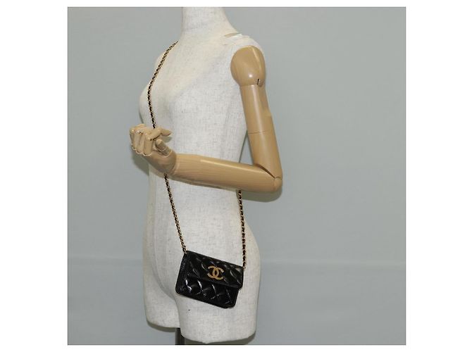 CHANEL Mini Borsa a Spalla Matelassé in Pelle di Vitello Nera Oro CC Auth 142563SAM Nero D'oro - vista 23