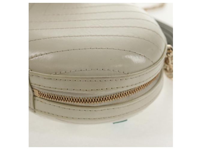 CHANEL Bolsa de Ombro em Couro V stitch com Corrente Branco Ouro CC Auth 146360SM Dourado - vista 18
