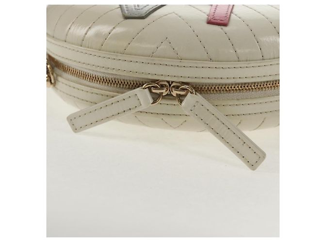CHANEL Bolsa de Ombro em Couro V stitch com Corrente Branco Ouro CC Auth 146360SM Dourado - vista 20