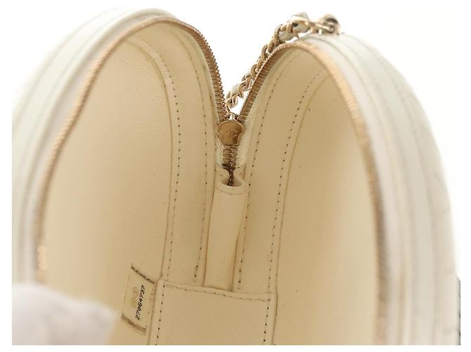 CHANEL Bolsa de Ombro em Couro V stitch com Corrente Branco Ouro CC Auth 146360SM Dourado - vista 23