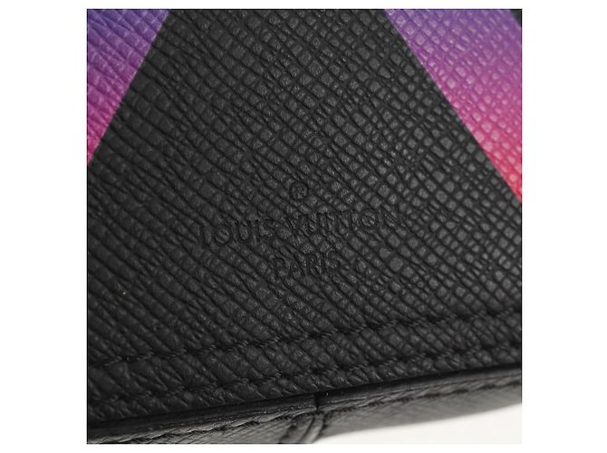 LOUIS VUITTON Borsa Messenger Danube Taiga Rainbow Nera M30332 LV Auth 146086SAM Nero - vista 20