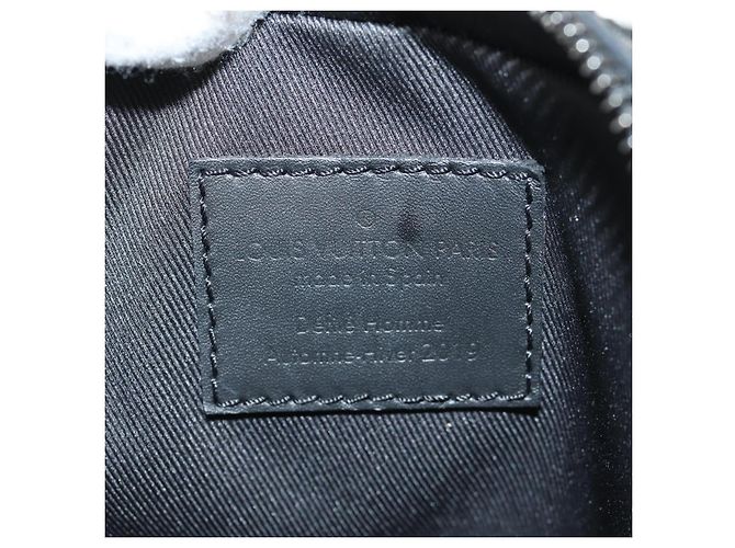 LOUIS VUITTON Borsa Messenger Danube Taiga Rainbow Nera M30332 LV Auth 146086SAM Nero - vista 22
