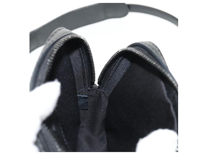 LOUIS VUITTON Borsa Messenger Danube Taiga Rainbow Nera M30332 LV Auth 146086SAM Nero - vista 23