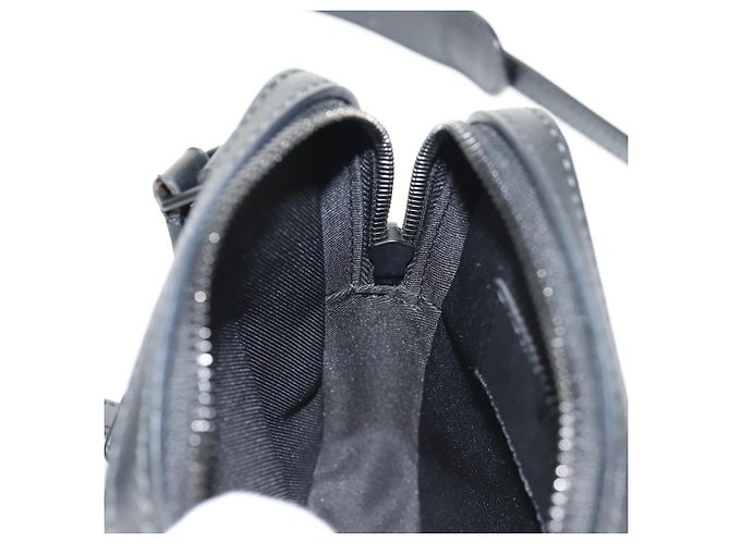 LOUIS VUITTON Borsa Messenger Danube Taiga Rainbow Nera M30332 LV Auth 146086SAM Nero - vista 24