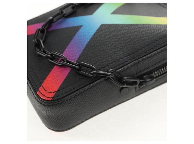 LOUIS VUITTON Borsa Messenger Danube Taiga Rainbow Nera M30332 LV Auth 146086SAM Nero - vista 9