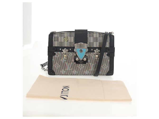 LOUIS VUITTON Monogramma LV Pop Petite Mar Borsa a Spalla M55512 LV Auth 134368SAM - vista 12