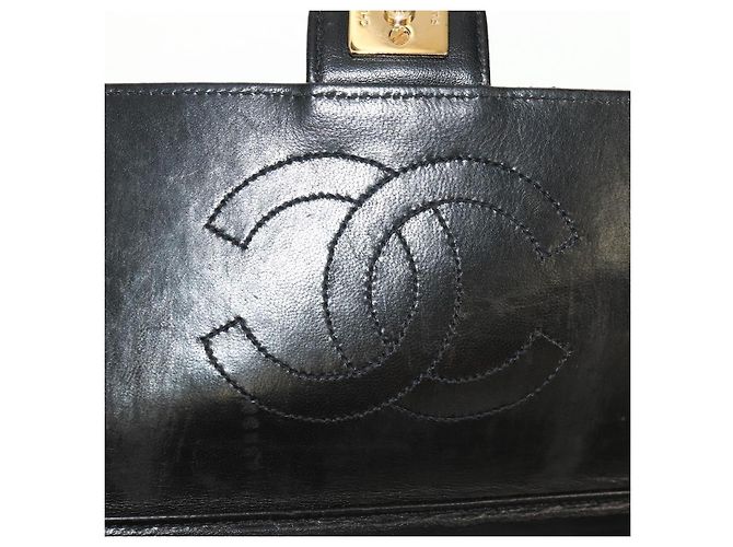 Bolso de cadena CHANEL de piel de cordero negro con cadena dorada CC Auth 148654SAM Dorado - vista 23