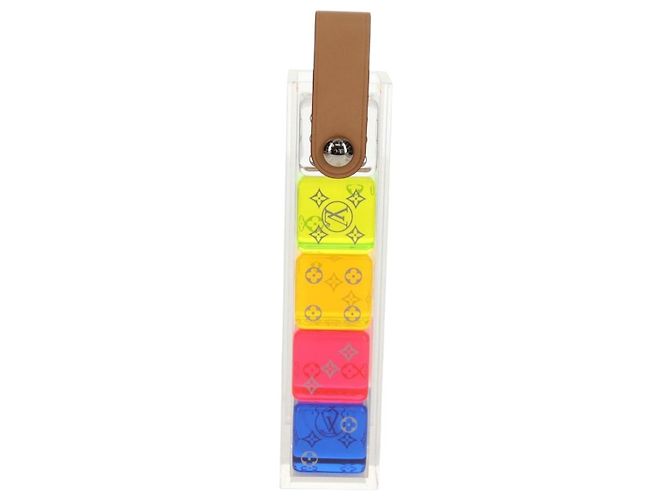 LOUIS VUITTON Etui Desteve plastic Clear GI0411 LV Auth 157969SM - view 2
