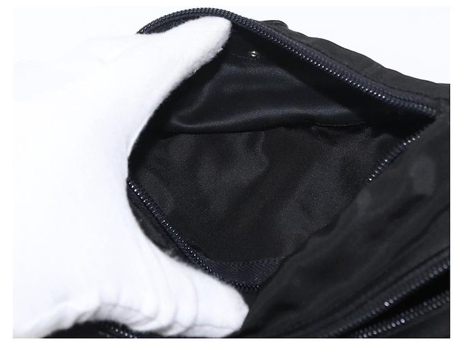 Pochete Prada Nylon Preto Prata Auth ka131 - vista 18