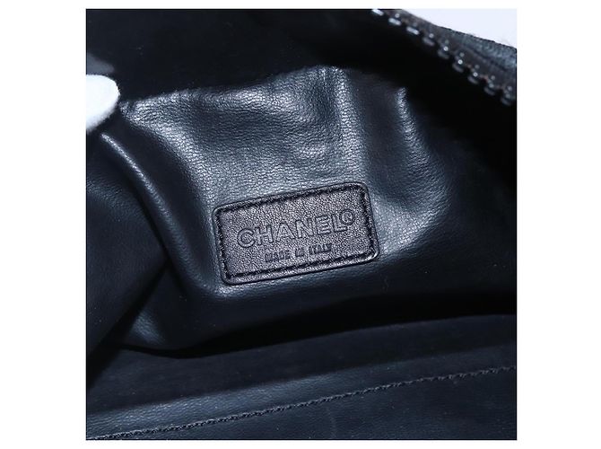 Borsa sportiva CHANEL in nylon beige e nero CC Auth BA8411 - vista 13