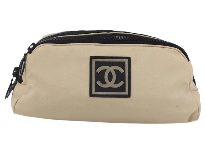 Borsa sportiva CHANEL in nylon beige e nero CC Auth BA8411 - vista 2