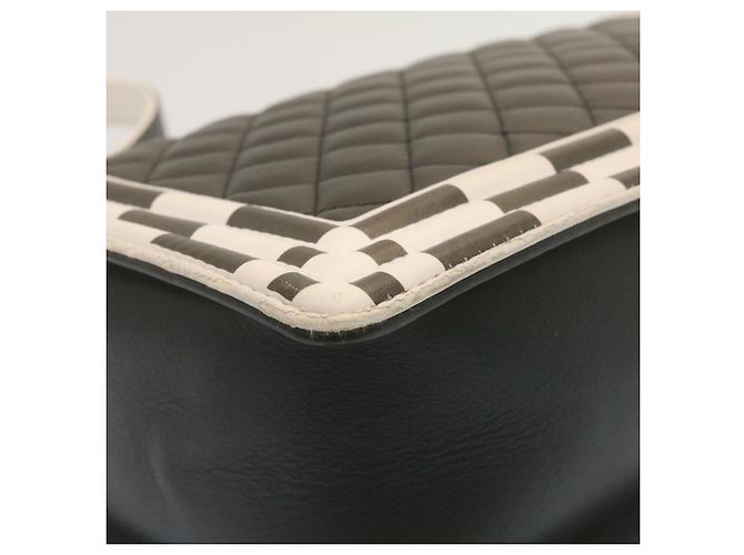 CHANEL Matelassé Boy Chanel Borsa a Spalla con Catena in Pelle di Agnello Nera CC Auth 29190SAM Nero - vista 15