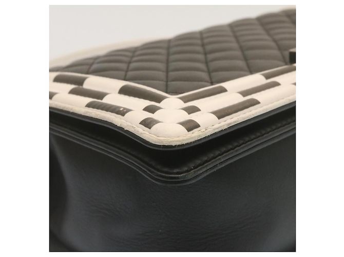 CHANEL Matelassé Boy Chanel Borsa a Spalla con Catena in Pelle di Agnello Nera CC Auth 29190SAM Nero - vista 9