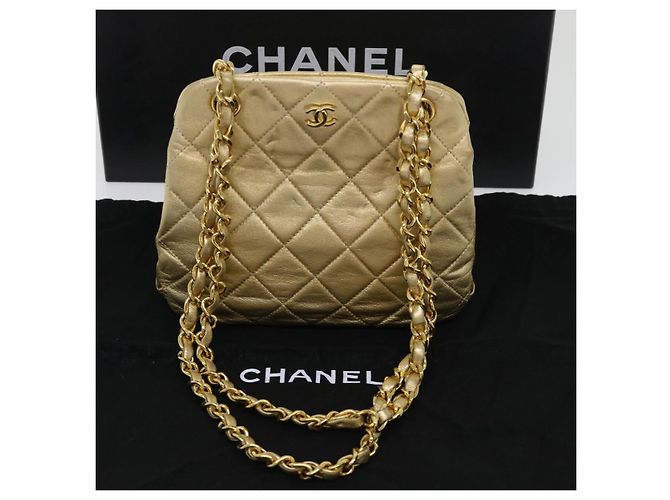 CHANEL Borsa a Spalla Matelassé in Pelle con Catena Dorata CC Auth 53015SAM D'oro - vista 12