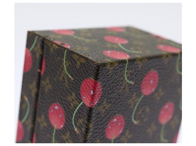 CAJA Cereza Monograma LOUIS VUITTON Edición Limitada a 200 Piezas en Todo el Mundo Auth 47829SM - vista 17