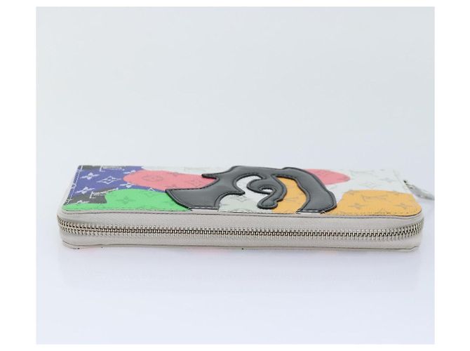 LOUIS VUITTON Monogram LV Portrait Zippy Vertical Wallet M82590 LV Auth 92757SAM White - view 3