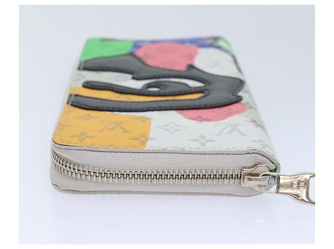 LOUIS VUITTON Monogram LV Portrait Zippy Vertical Wallet M82590 LV Auth 92757SAM White - view 5