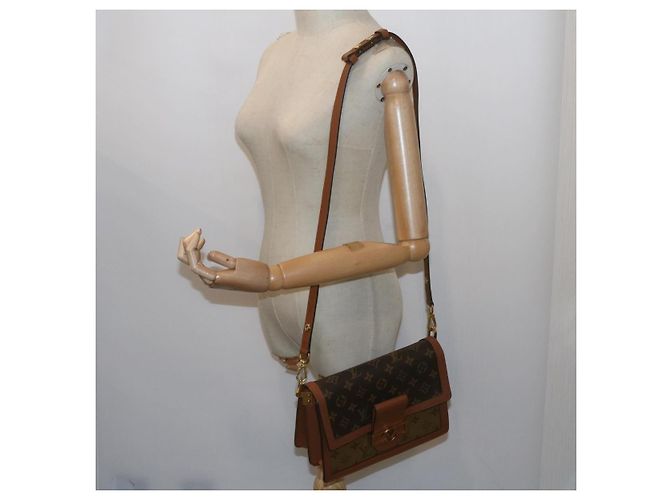 LOUIS VUITTON Borsa a Spalla Monogram Reverse Dauphine MM M44391 LV Auth 60072M Monogramma - vista 26