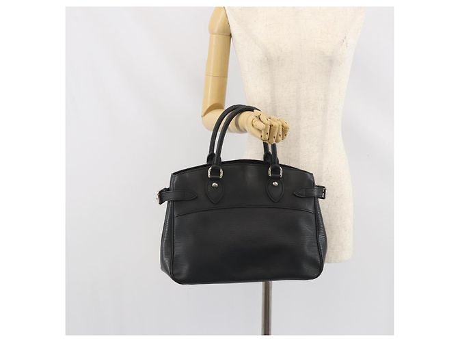 LOUIS VUITTON Borsa a Mano Epi Passy PM Nera M59262 LV Auth ka2401A Nero - vista 25