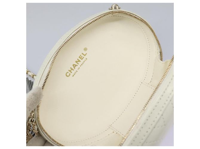 CHANEL V Stitch LA PAUSA Borsa a Spalla con Catena in Pelle Bianca CC Auth bs23014SAV Bianco - vista 21