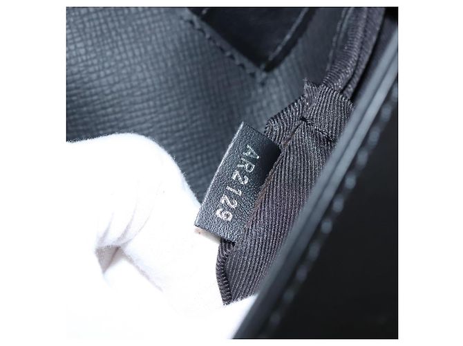 LOUIS VUITTON Borsa a Mano Taiga Steamer PM Nera M30339 LV Auth EC951SM Nero - vista 11