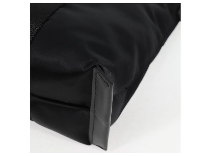 Borsa a mano VERSACE in nylon 2 in 1 nera e dorata Auth 118727V Nero D'oro - vista 14