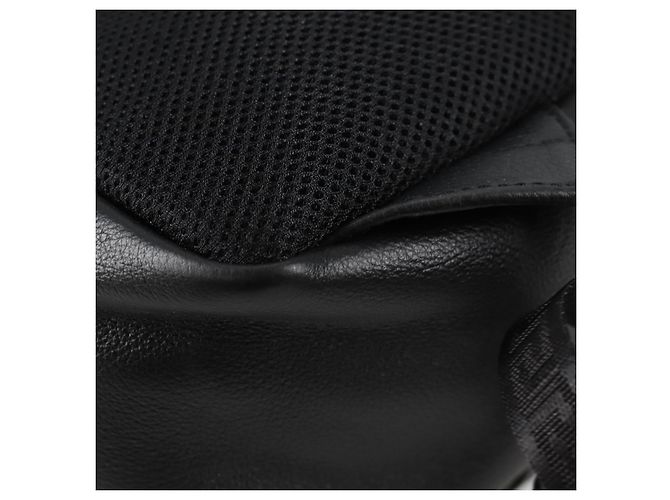 Sac à dos en cuir noir et or Auth 118683V VERSACE - vue 18