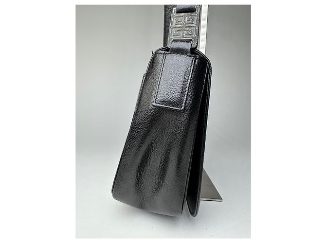 Vintage Givenchy Schultertasche aus Leder schwarz - Ansicht 5