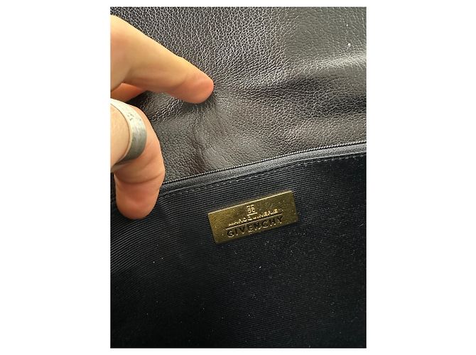 Vintage Givenchy Schultertasche aus Leder schwarz - Ansicht 7