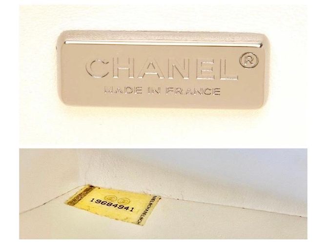 Seltene Chanel 14S Limited Edition Graffiti Lammleder Kleine Boy Tasche Weiß Mehrfarben - Ansicht 10