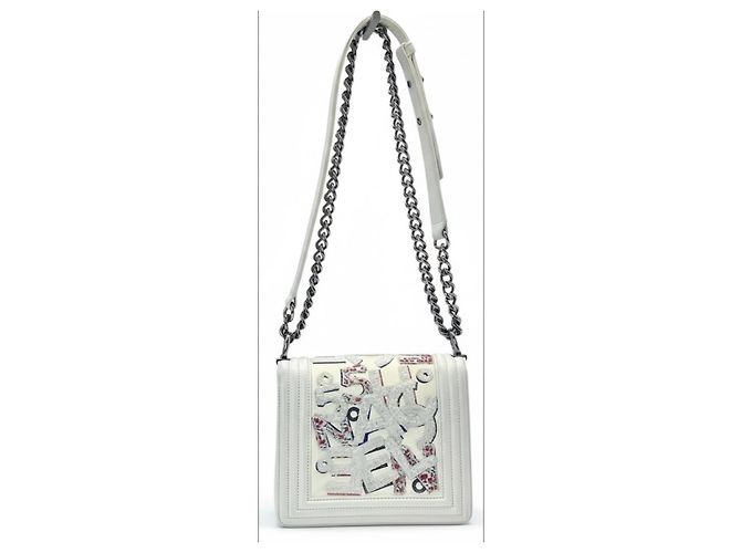 Seltene Chanel 14S Limited Edition Graffiti Lammleder Kleine Boy Tasche Weiß Mehrfarben - Ansicht 5