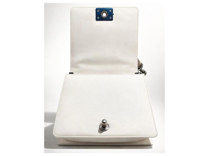 Seltene Chanel 14S Limited Edition Graffiti Lammleder Kleine Boy Tasche Weiß Mehrfarben - Ansicht 8