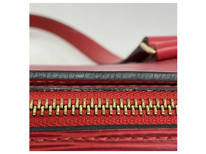 Borsa Soufflot Epi Louis Vuitton Rosso - vista 6