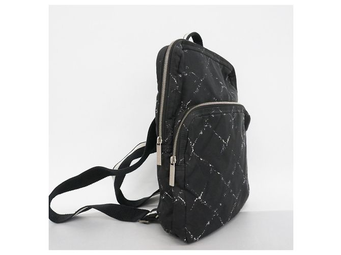 Timeless Schwarzer Nylon-Rucksack von Chanel - Ansicht 2