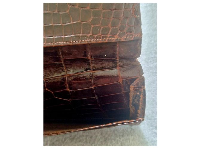 Portefeuille Hermès en cuir de crocodile porosus marron - vue 5
