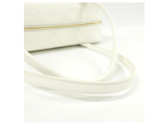 Timeless Borsa Boston in pelle di vitello Chanel Bianco Gold hardware - vista 8