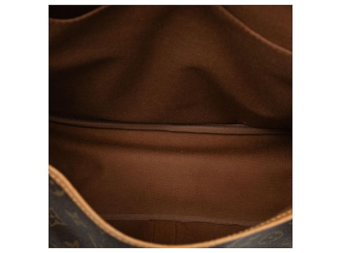 Louis Vuitton Saumur 35 Monogramma Marrone - vista 4