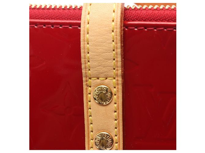 Borsa Louis Vuitton Vernis Bellevue PM Rosso - vista 2
