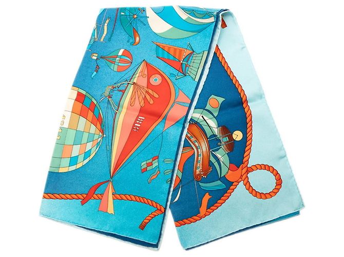Silk In Sciarpa Hermès Carré 90 - LES FOLIES DU CIEL Blu - vista 2