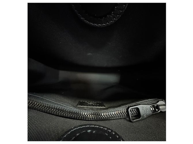 Borsa a spalla in pelle Epi Louis Vuitton Nero - vista 6