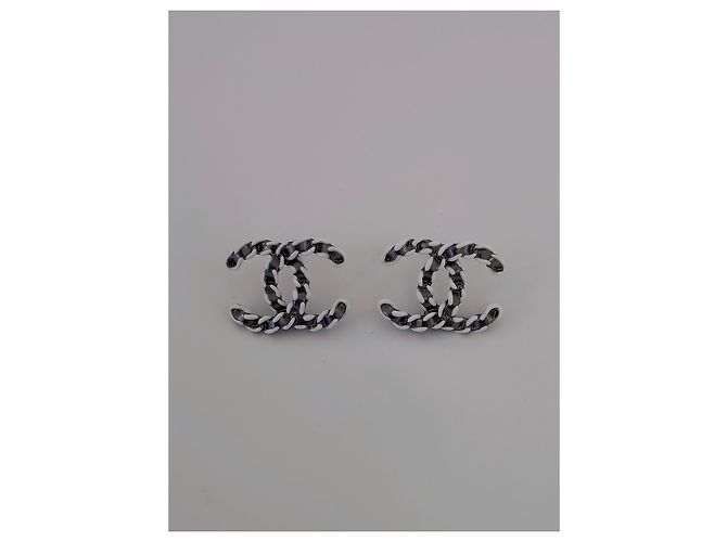 Orecchini intrecciati CC di Chanel in argento - vista 18