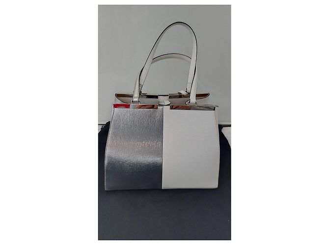 Borsa Fendi in pelle bianca e argento modello 3jours Bianco Metallico - vista 6