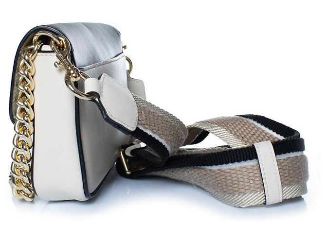 Borsa a spalla J Marc di Marc Jacobs in beige / nero - vista 3