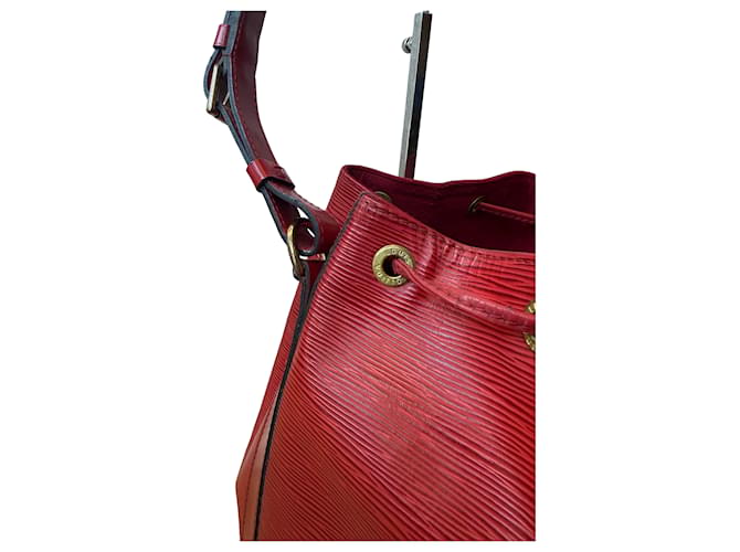 Noe Louis Vuitton Petit Noé Rosso - vista 3