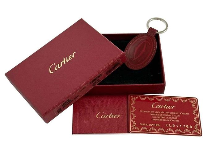 Portachiavi in pelle e metallo Double C di Cartier - vista 10